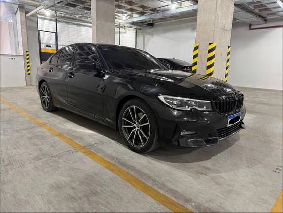 BMW 320i 2.0 16V TURBO GASOLINA SPORT GP AUTOMÁTICO BMW 320i 2.0 16V TURBO GASOLINA SPORT GP AUTOMÁTICO